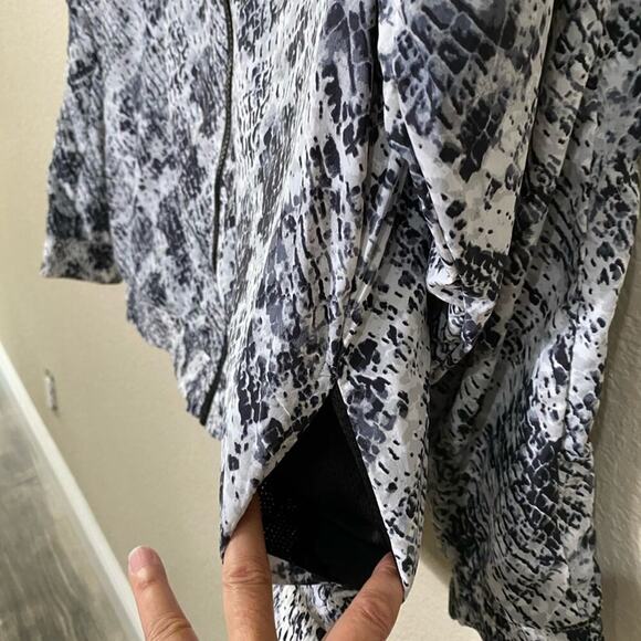 Pink Victoria's Secret Anorak Windbreaker - Picture 4 of 7